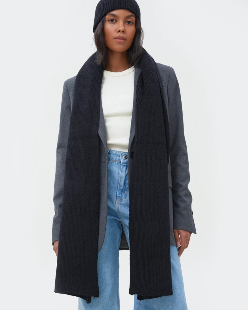 Жіночий шарф